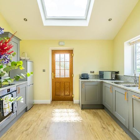 Brecks Farm - Well Cottage Йорк Екстериор снимка